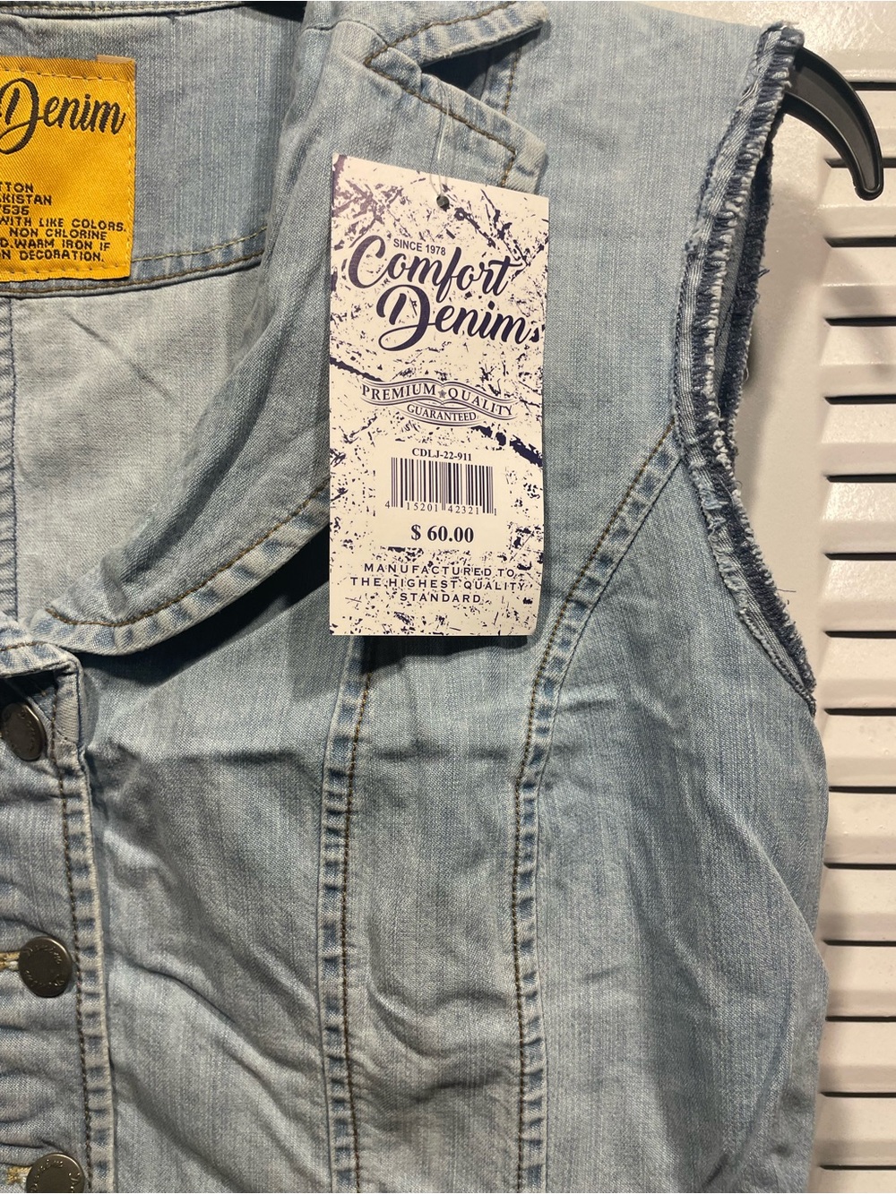Comfort Denim Women’s Light Blue Denim Vest - Picture 7 of 7